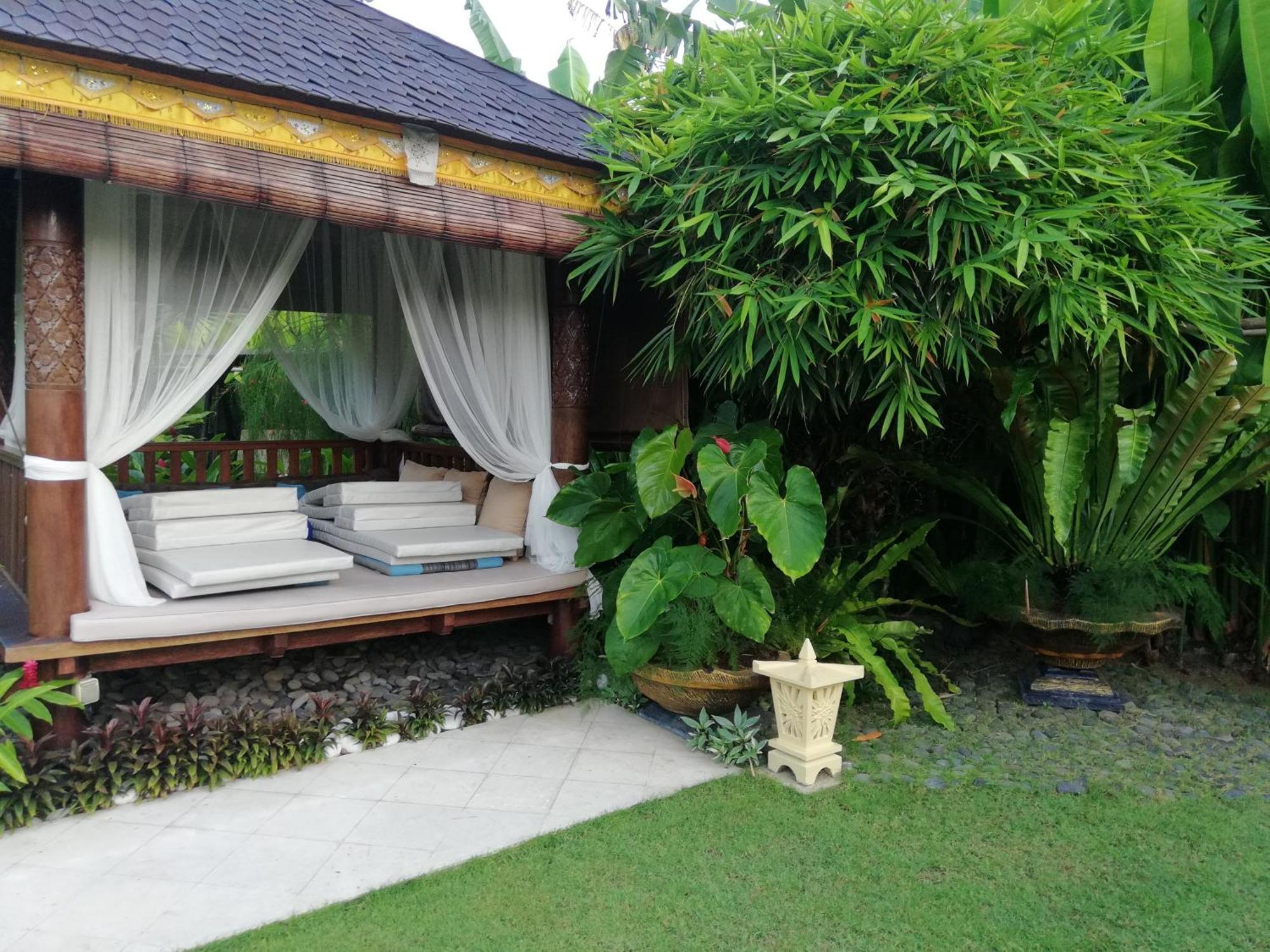 Villa Gusmania Candidasa Exterior foto