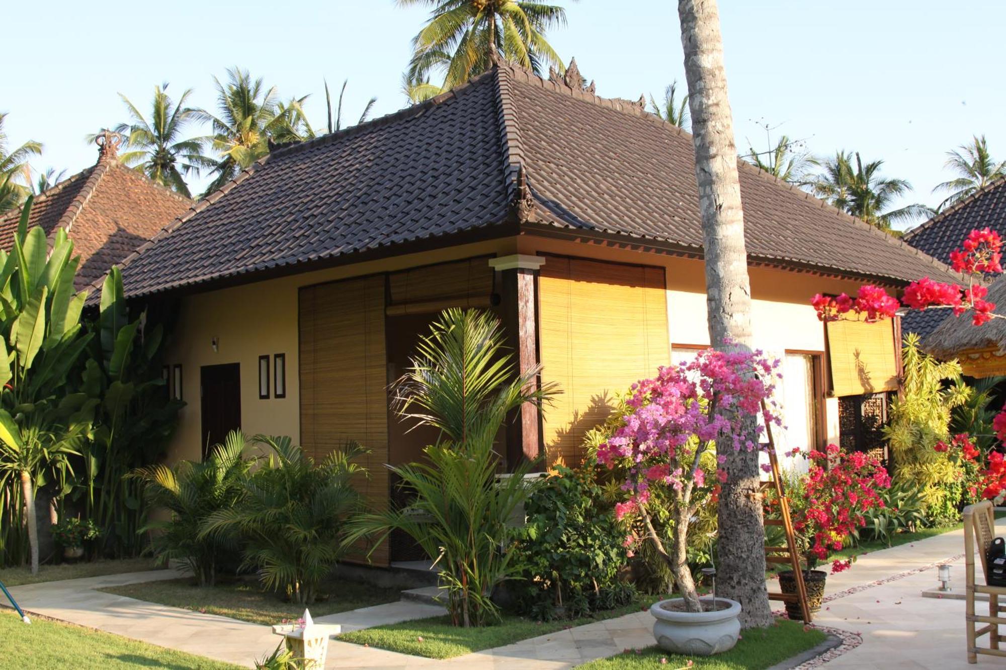 Villa Gusmania Candidasa Zimmer foto