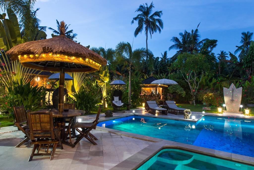 Villa Gusmania Candidasa Exterior foto